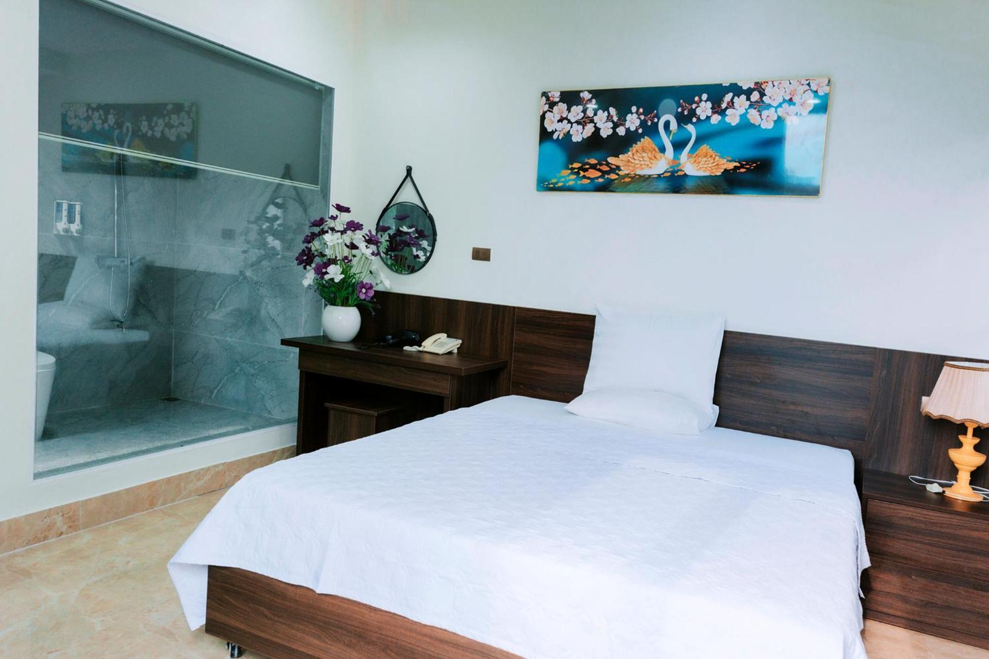 Thu Ha Hotel Uông Bí エクステリア 写真
