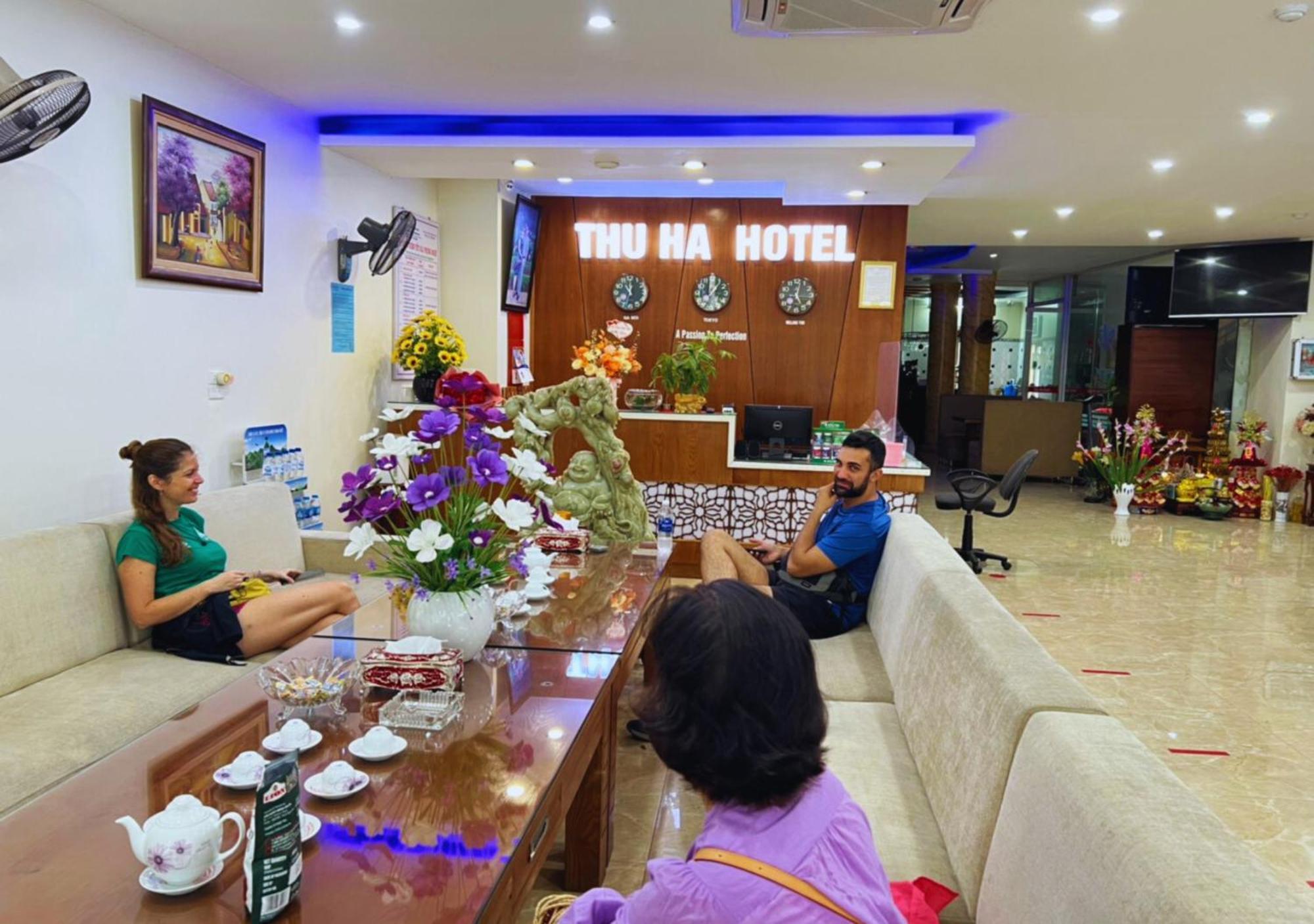 Thu Ha Hotel Uông Bí エクステリア 写真